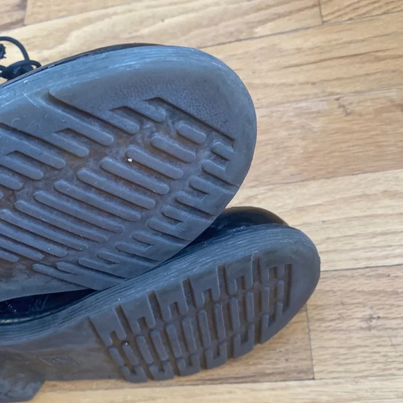 Dr Marten sz kids 3 patent leather boot lace up great pre owned condition - Picture 7 of 9